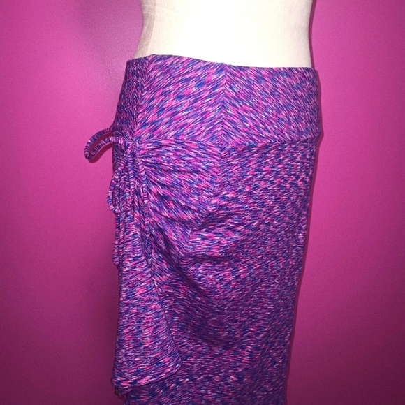 The North Face Ladies Pink/Purple Space Dye Wrap Skirt (Size Small) - Picture 8 of 11
